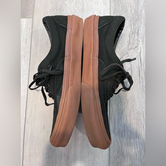 Vans Low Top Sneakers Gum Sole - Picture 2 of 5